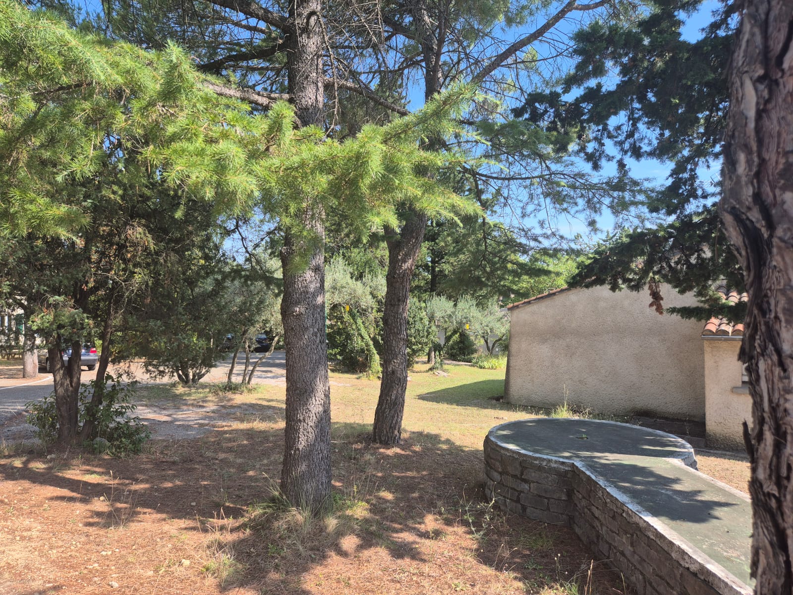 Au Cœur du Gard, entre collines et garrigues